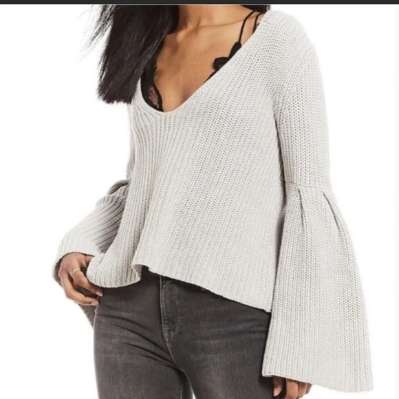 Free people bell sleeve sweater hotsell